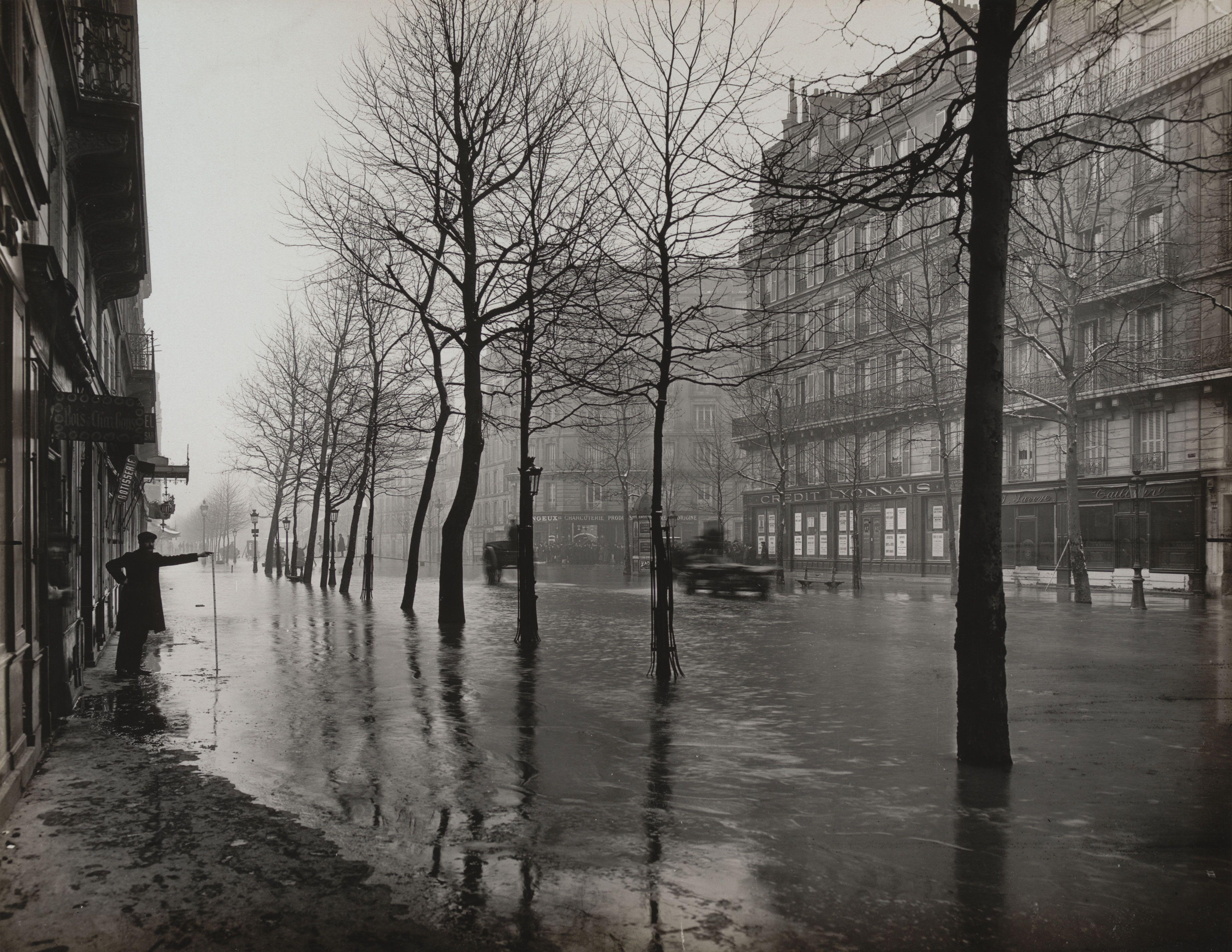 Flood De Seine Avenue Ledru Rollin Paris Photographer — Unknown Photographer